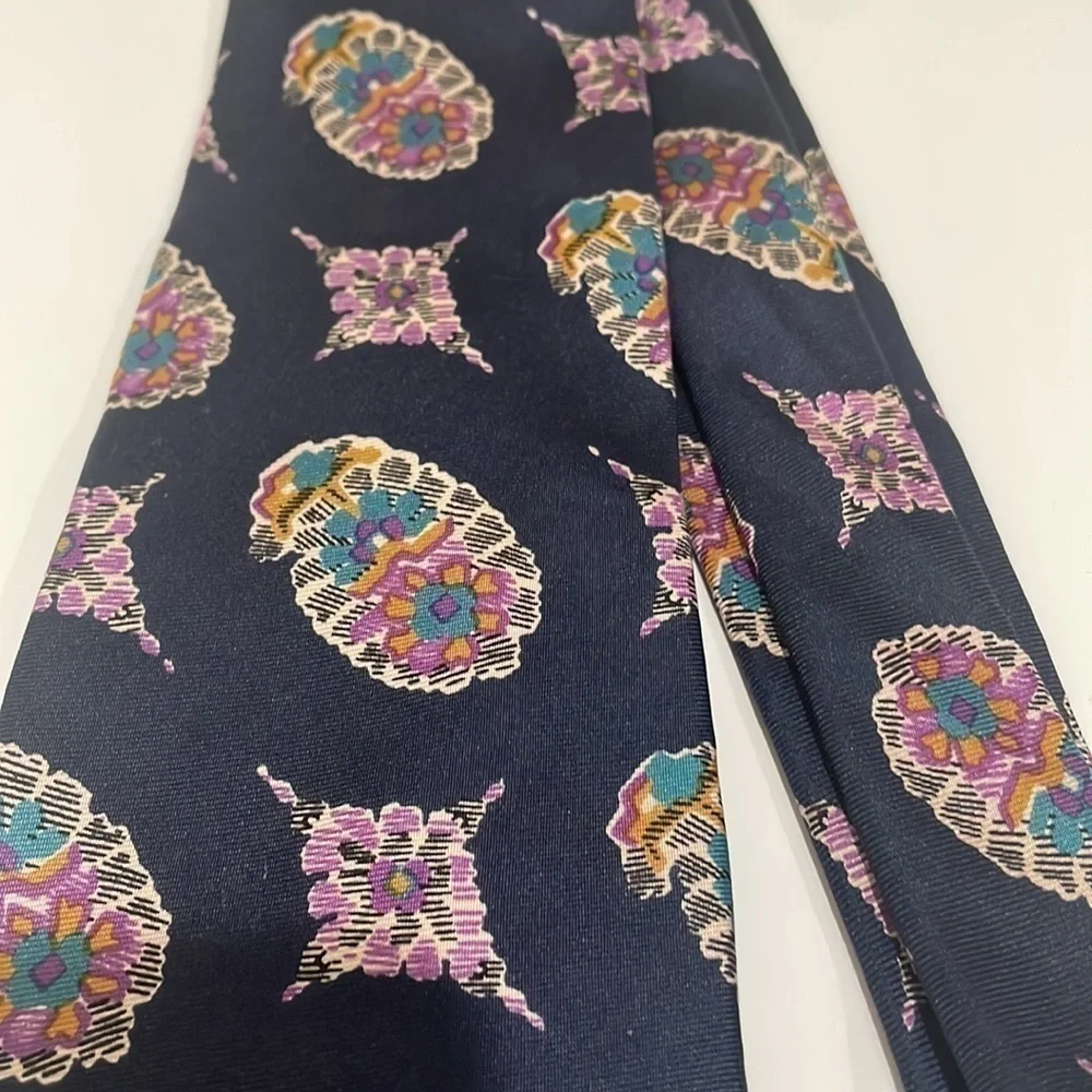 Yves Saint Laurent Navy With Colorful Medallions 100% Silk Tie—Excellent Cond!